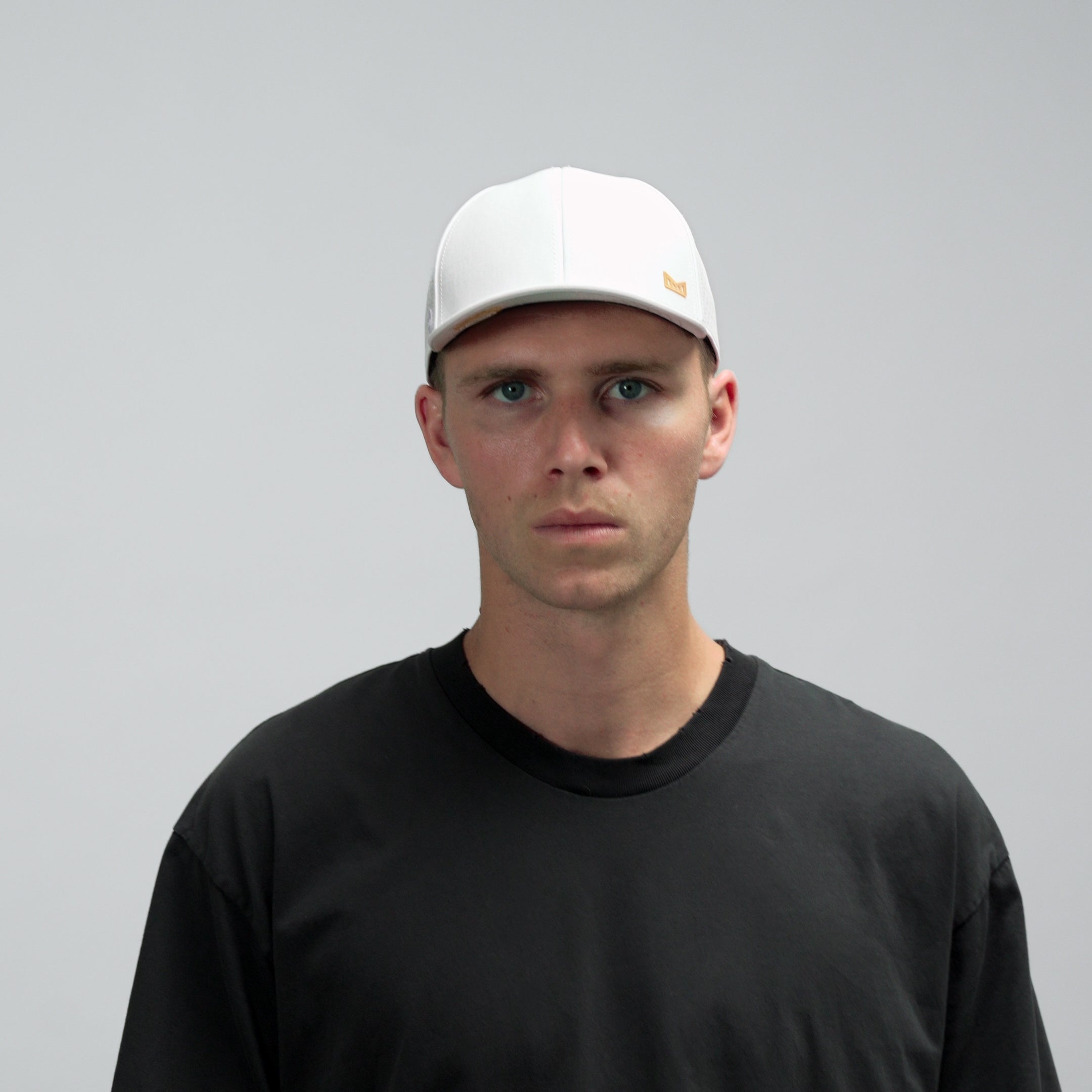 A-Game Icon Hydro - White / Gum (7MM0)